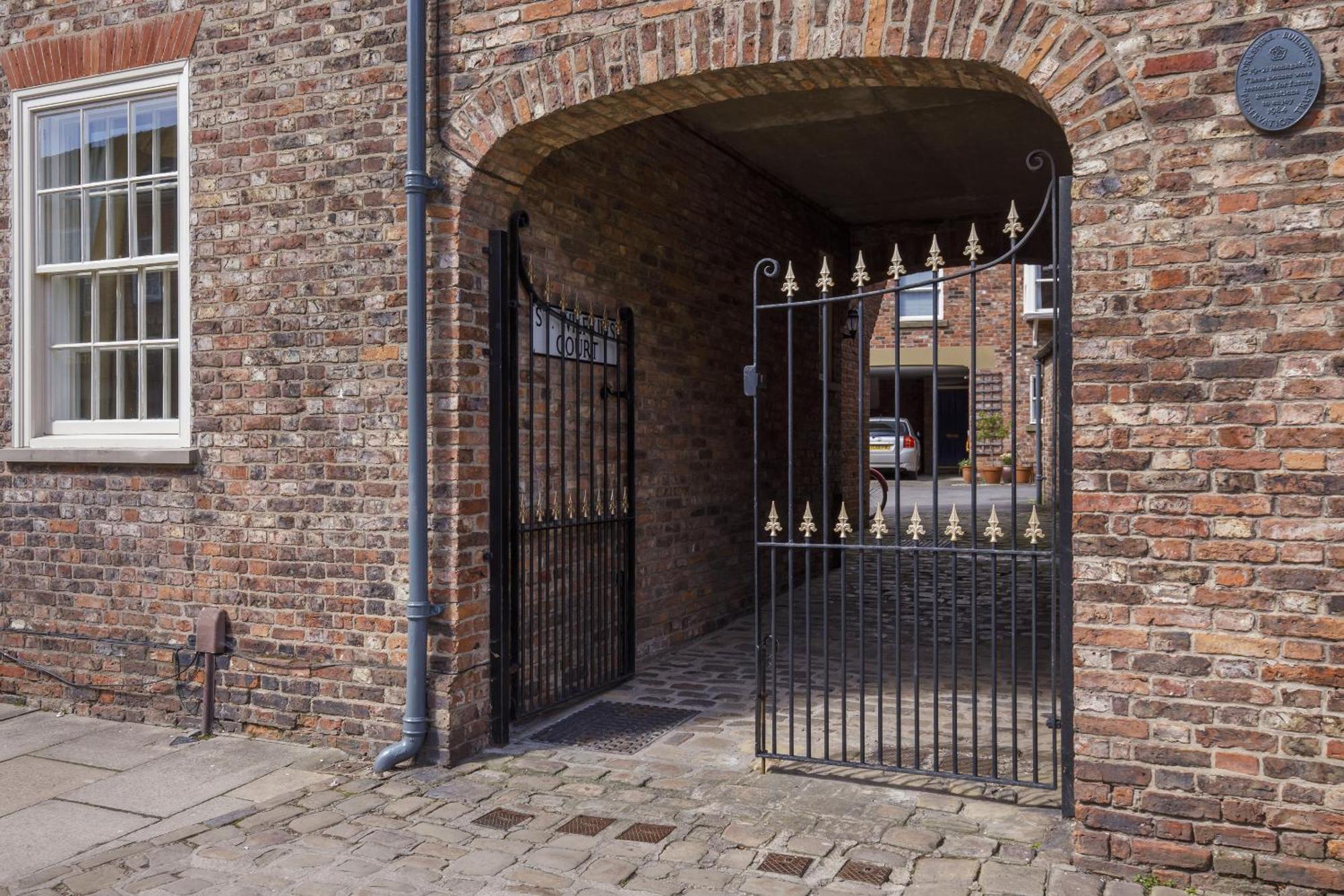St Wilfrid'S Court Apartment York Exterior photo